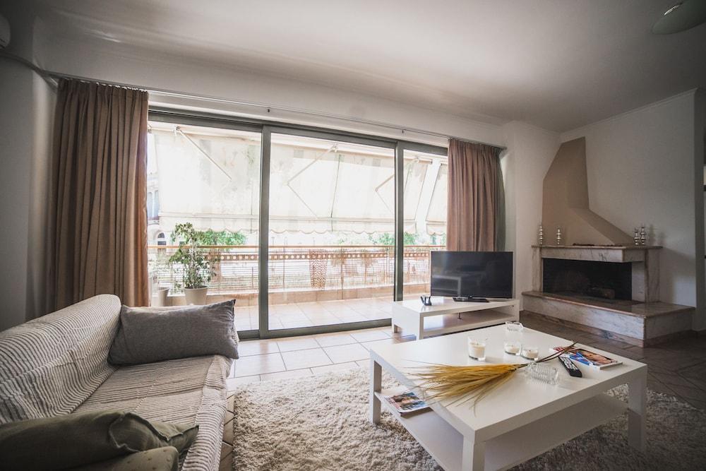 Nefeli City Apartments Patras Exteriér fotografie